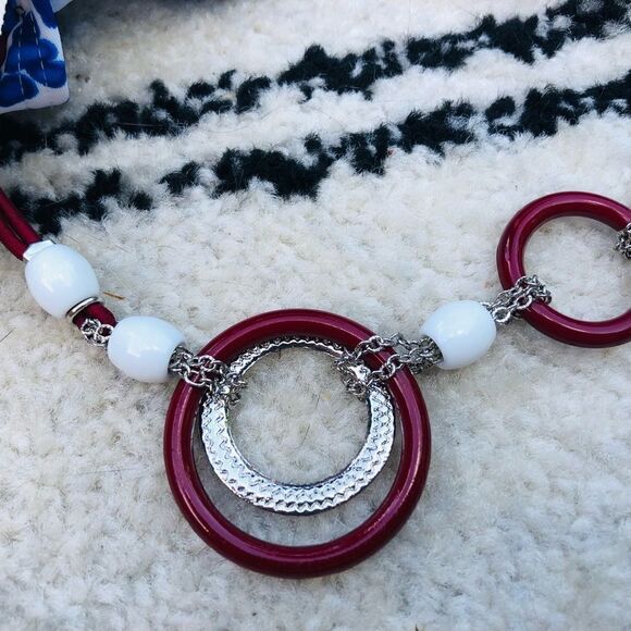 -11 NWT Be Creative Blue and white bikini with red trim waist jewelry.Size 10 - Picture 11 of 11